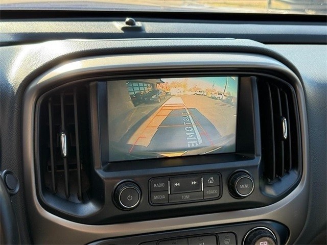 Chevrolet Colorado Vehicle Full-screen Gallery Image 25