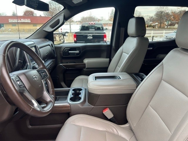 Chevrolet Silverado 1500 Vehicle Full-screen Gallery Image 6