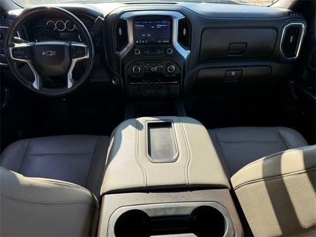 Chevrolet Silverado 1500 Vehicle Full-screen Gallery Image 10