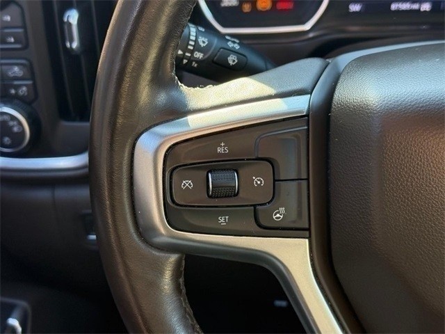 Chevrolet Silverado 1500 Vehicle Full-screen Gallery Image 17