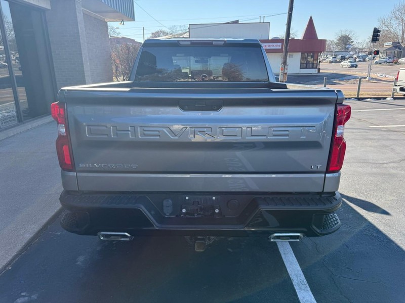 Chevrolet Silverado 1500 Vehicle Full-screen Gallery Image 7