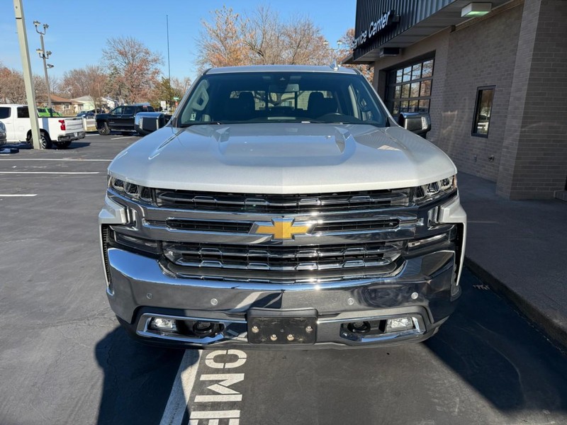 Chevrolet Silverado 1500 Vehicle Full-screen Gallery Image 8