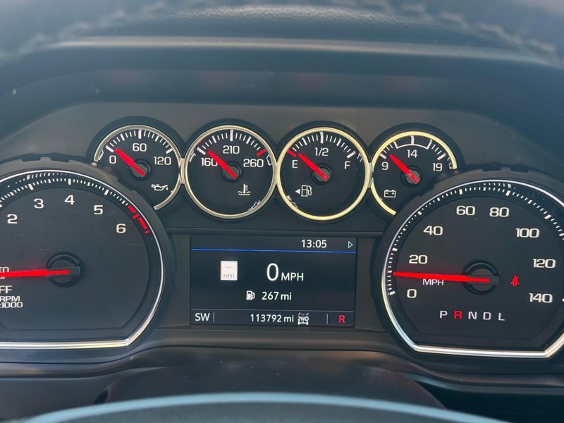 Chevrolet Silverado 1500 Vehicle Full-screen Gallery Image 20