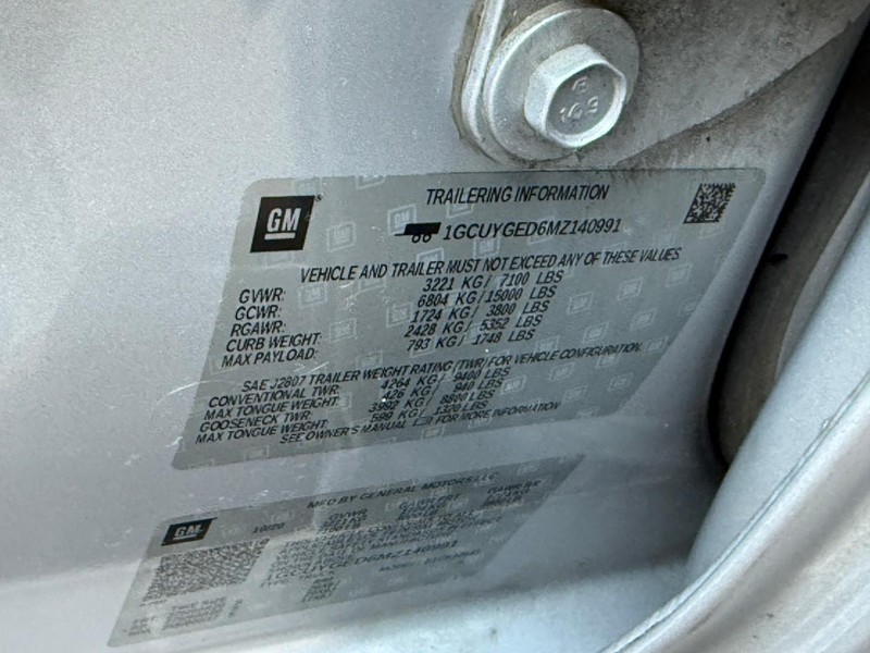 Chevrolet Silverado 1500 Vehicle Full-screen Gallery Image 21