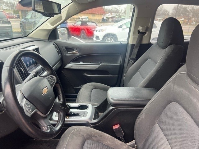 Chevrolet Colorado Vehicle Full-screen Gallery Image 3