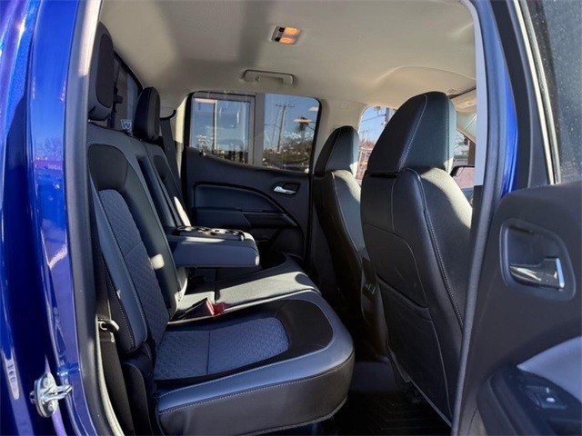 Chevrolet Colorado Vehicle Full-screen Gallery Image 10