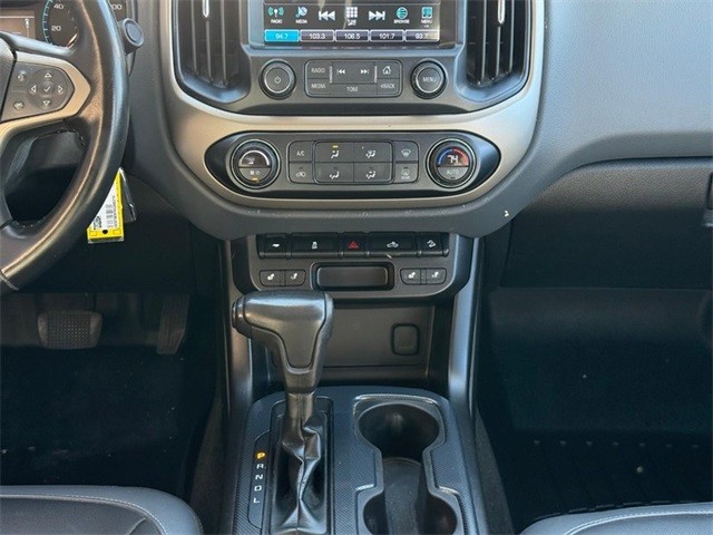 Chevrolet Colorado Vehicle Full-screen Gallery Image 14