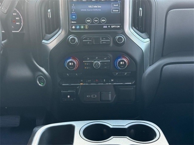 Chevrolet Silverado 1500 Vehicle Full-screen Gallery Image 14