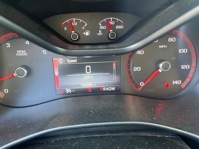 GMC Canyon Vehicle Full-screen Gallery Image 10