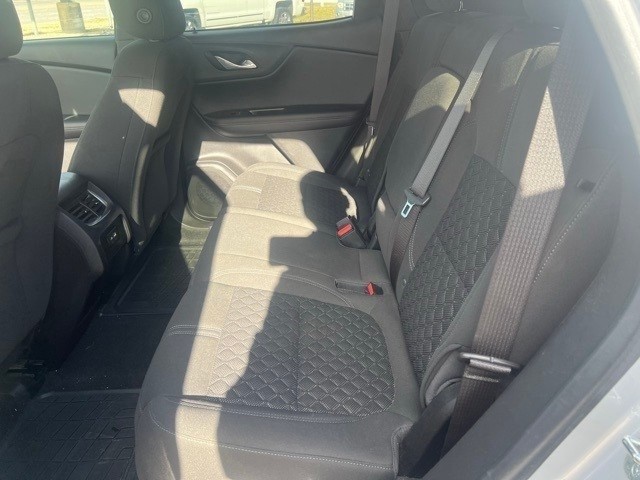 Chevrolet Blazer Vehicle Full-screen Gallery Image 09