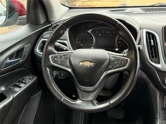 Chevrolet Equinox Vehicle Full-screen Gallery Image 12