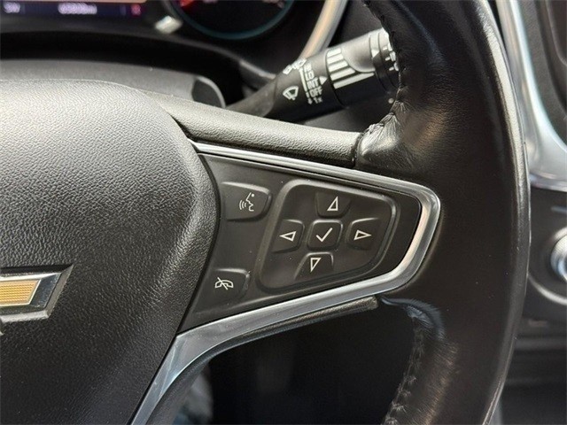 Chevrolet Equinox Vehicle Full-screen Gallery Image 21