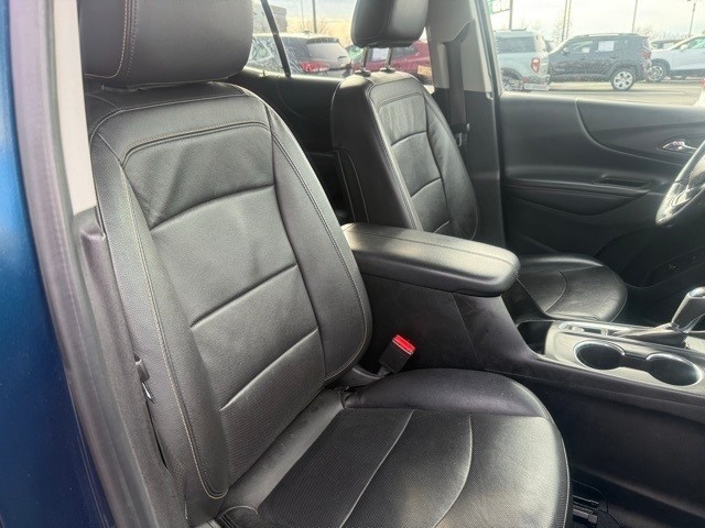 Chevrolet Equinox Vehicle Full-screen Gallery Image 5