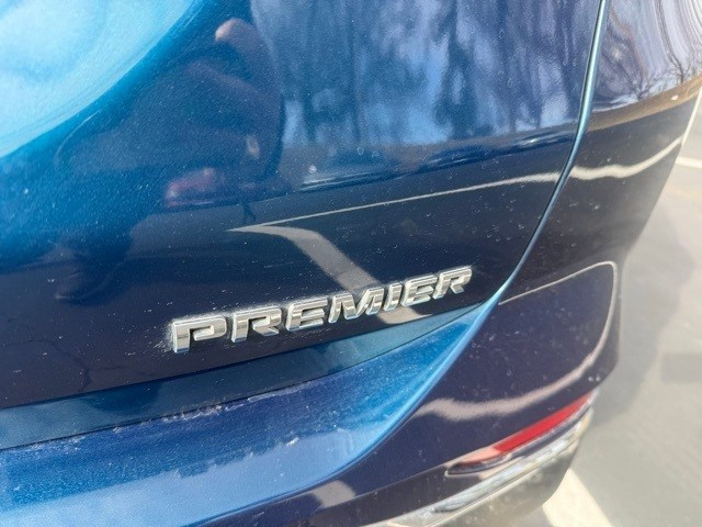 Chevrolet Equinox Vehicle Full-screen Gallery Image 9