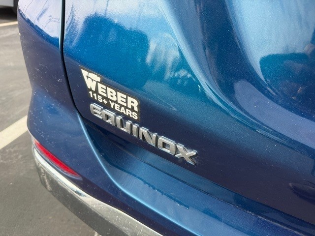 Chevrolet Equinox Vehicle Full-screen Gallery Image 10