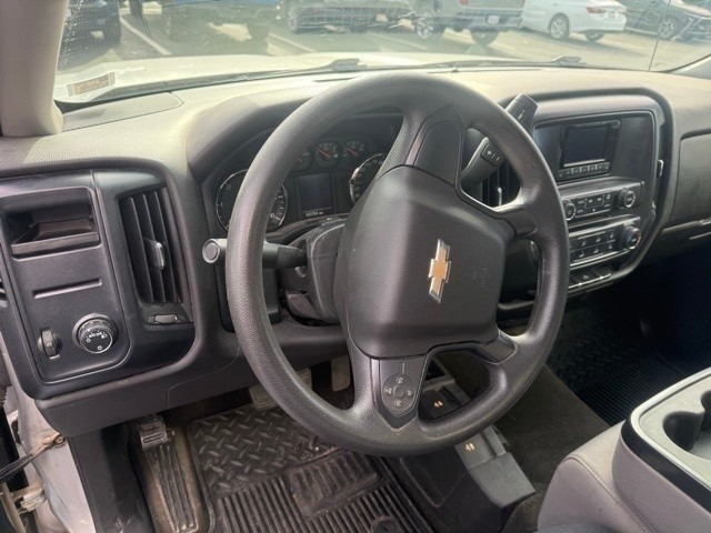 Chevrolet Silverado 1500 Vehicle Full-screen Gallery Image 6