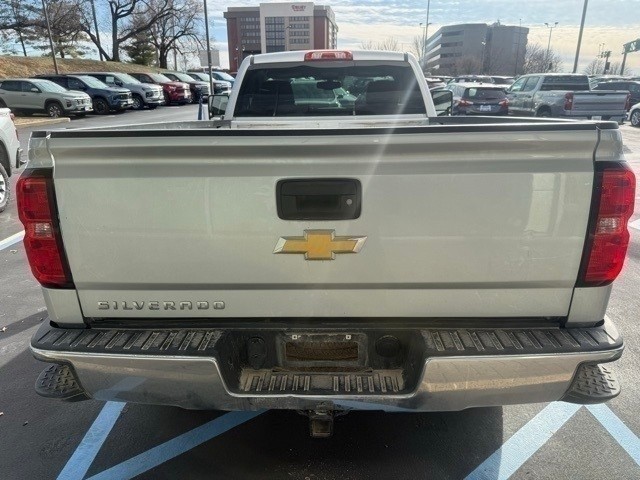 Chevrolet Silverado 1500 Vehicle Full-screen Gallery Image 9