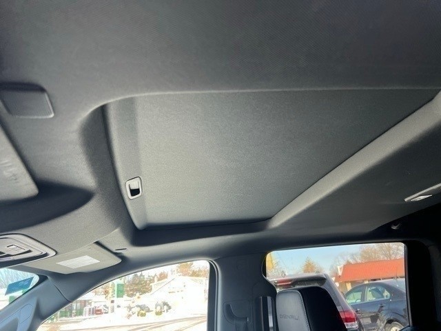 GMC Sierra 1500 Vehicle Full-screen Gallery Image 8