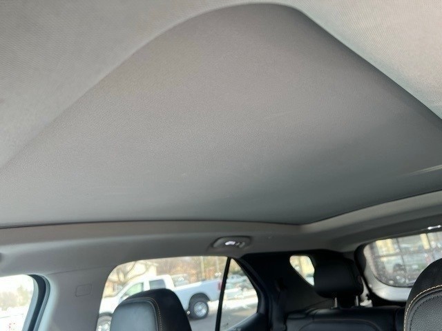 Chevrolet Equinox Vehicle Full-screen Gallery Image 09