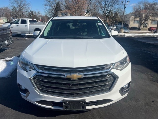 Chevrolet Traverse Vehicle Full-screen Gallery Image 2