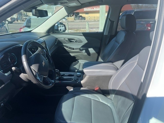 Chevrolet Traverse Vehicle Full-screen Gallery Image 9