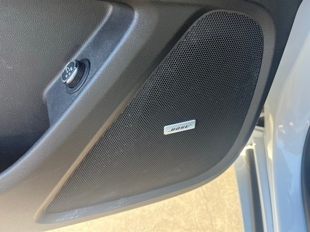 Chevrolet Traverse Vehicle Full-screen Gallery Image 13