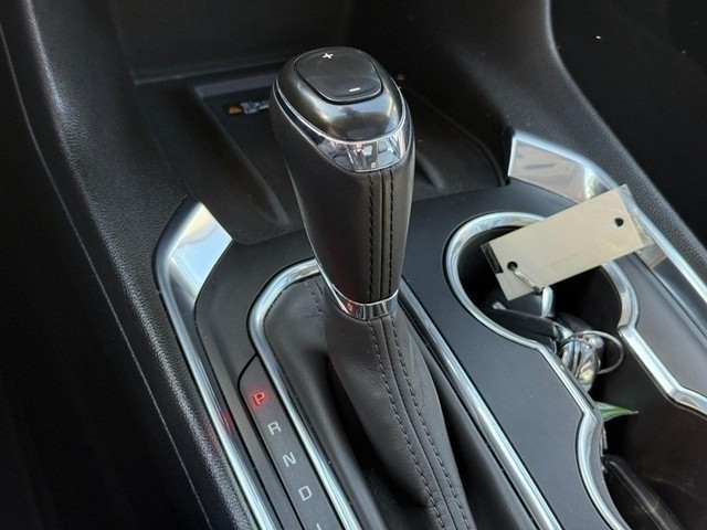 Chevrolet Traverse Vehicle Full-screen Gallery Image 25