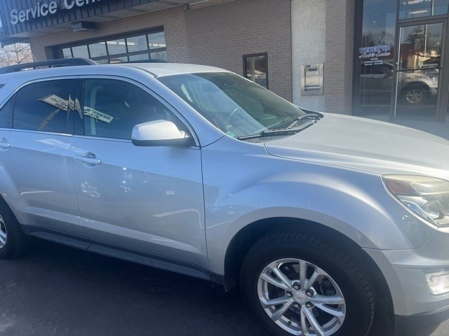 Chevrolet Equinox Vehicle Full-screen Gallery Image 3