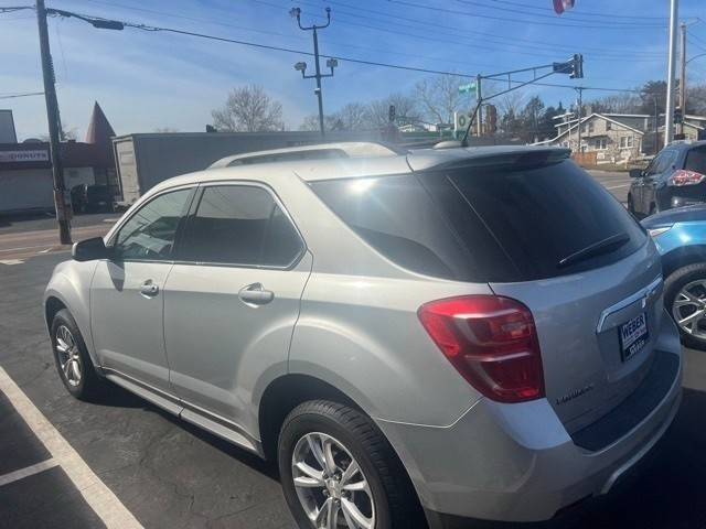 Chevrolet Equinox Vehicle Full-screen Gallery Image 5