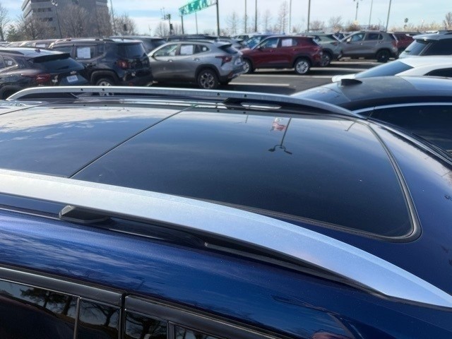 Chevrolet Equinox Vehicle Full-screen Gallery Image 5