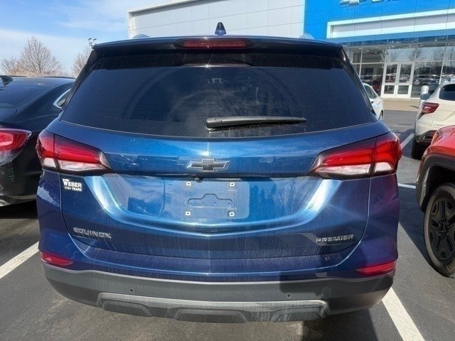 Chevrolet Equinox Vehicle Full-screen Gallery Image 8