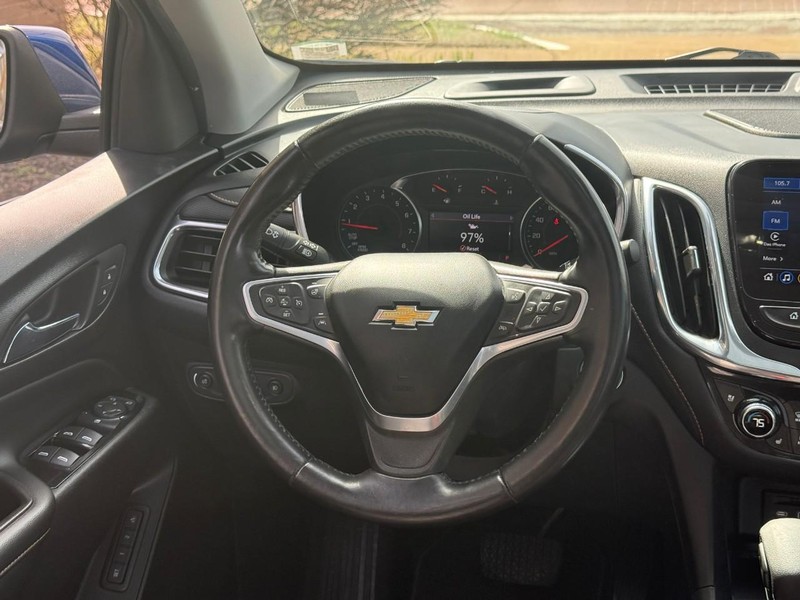 Chevrolet Equinox Vehicle Full-screen Gallery Image 11