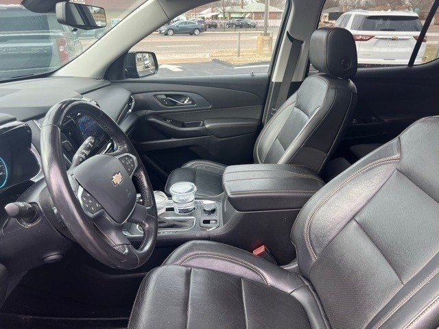 Chevrolet Traverse Vehicle Full-screen Gallery Image 7