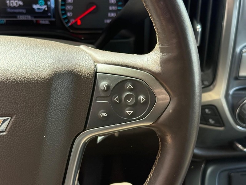 Chevrolet Silverado 1500 Vehicle Full-screen Gallery Image 20