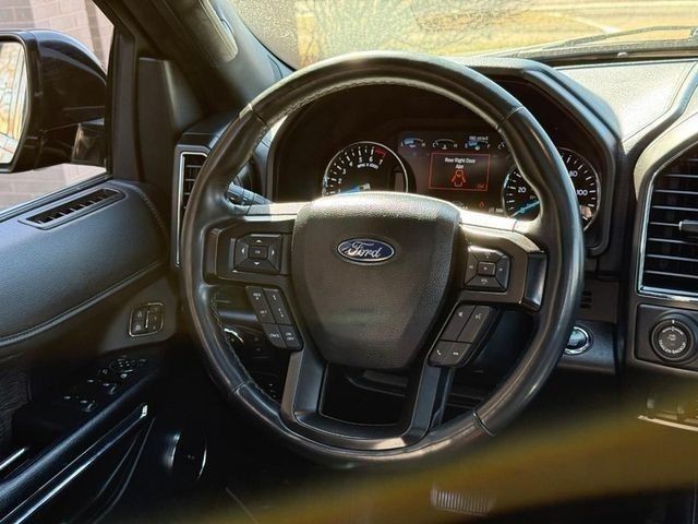 Ford Expedition Max Vehicle Full-screen Gallery Image 13