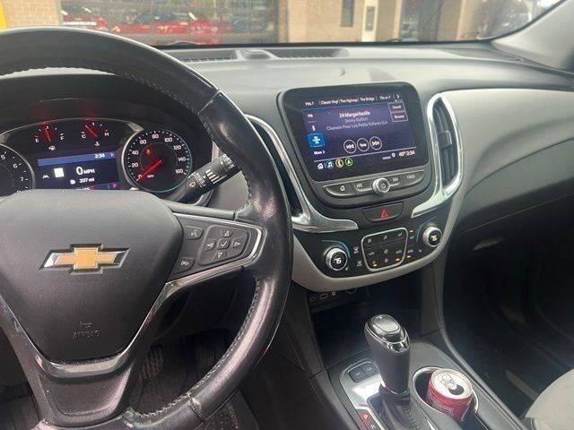 Chevrolet Equinox Vehicle Full-screen Gallery Image 13