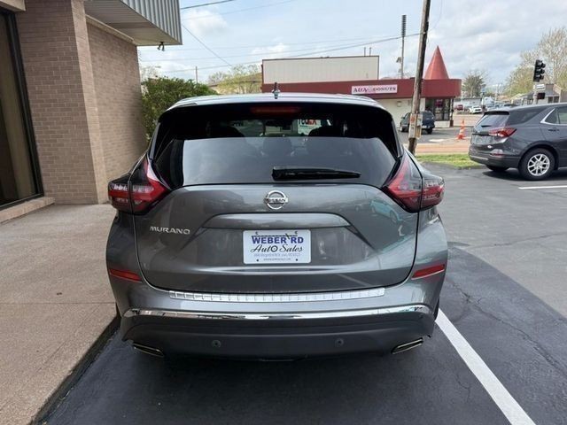 Nissan Murano Vehicle Full-screen Gallery Image 7