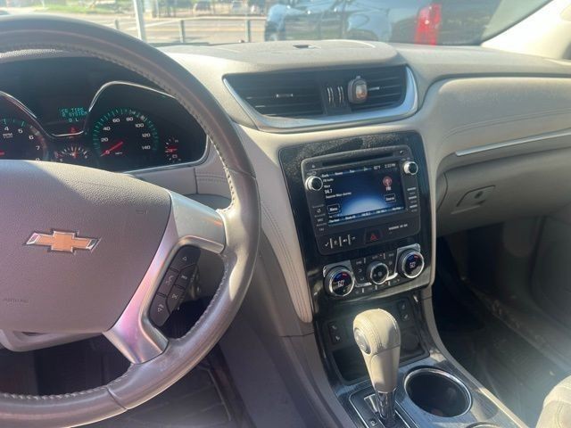 Chevrolet Traverse Vehicle Full-screen Gallery Image 10