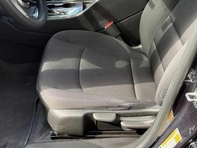 Chevrolet Malibu Vehicle Full-screen Gallery Image 17