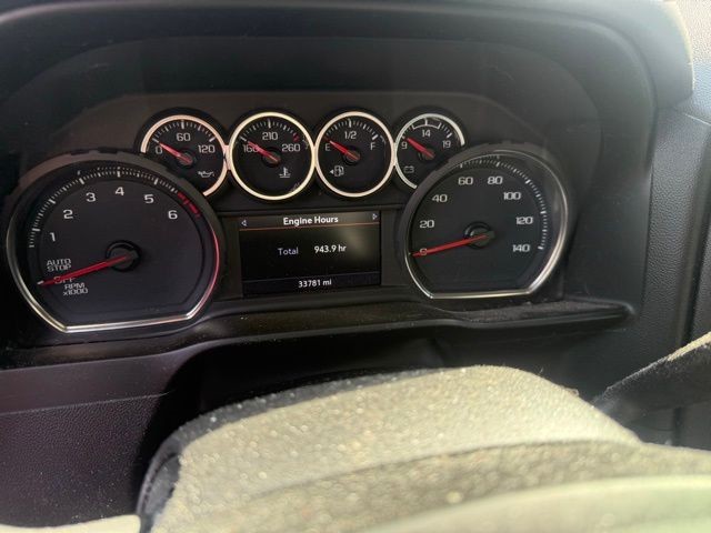 Chevrolet Silverado 1500 Vehicle Full-screen Gallery Image 6