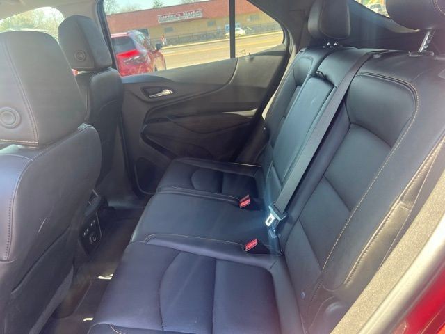 Chevrolet Equinox Vehicle Full-screen Gallery Image 8