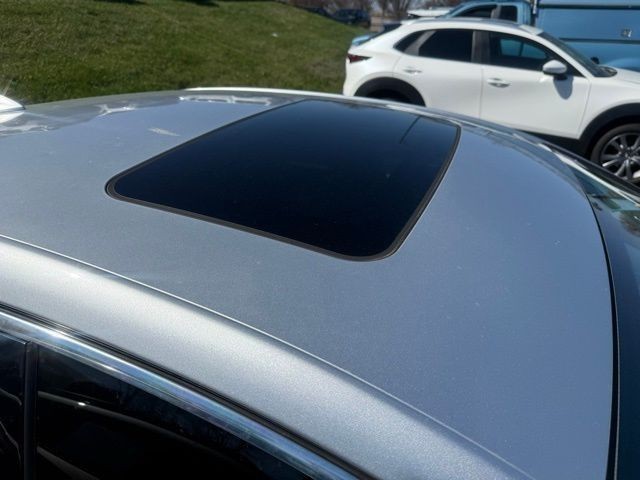 Chevrolet Cruze Vehicle Full-screen Gallery Image 3