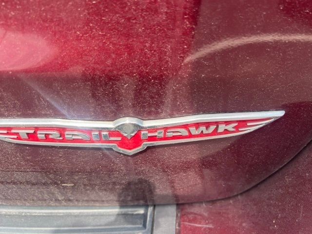 Jeep Grand Cherokee Vehicle Full-screen Gallery Image 5