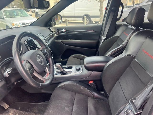 Jeep Grand Cherokee Vehicle Full-screen Gallery Image 6