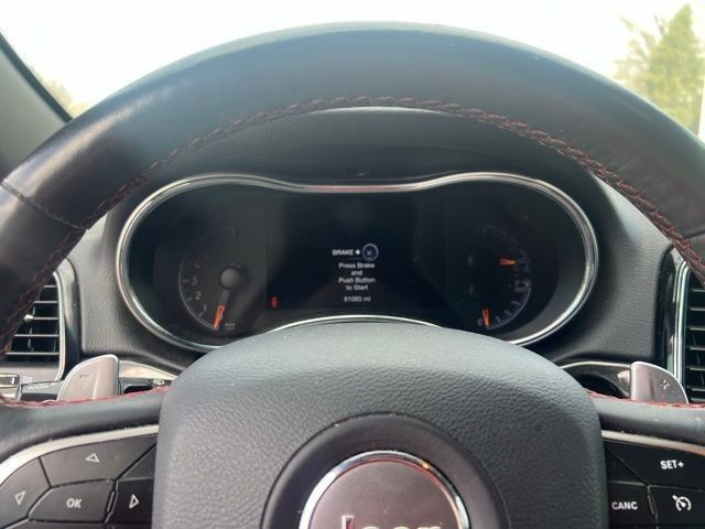 Jeep Grand Cherokee Vehicle Full-screen Gallery Image 8