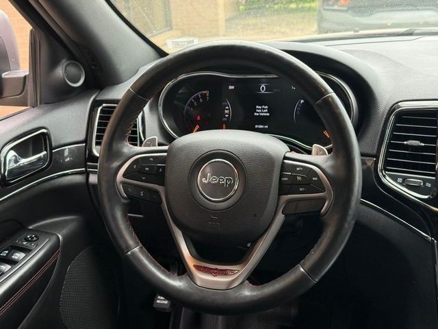 Jeep Grand Cherokee Vehicle Full-screen Gallery Image 11