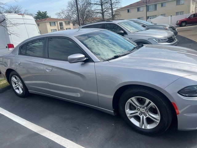 Dodge Charger Vehicle Full-screen Gallery Image 3