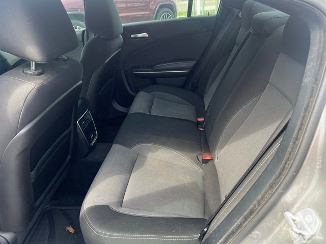 Dodge Charger Vehicle Full-screen Gallery Image 6