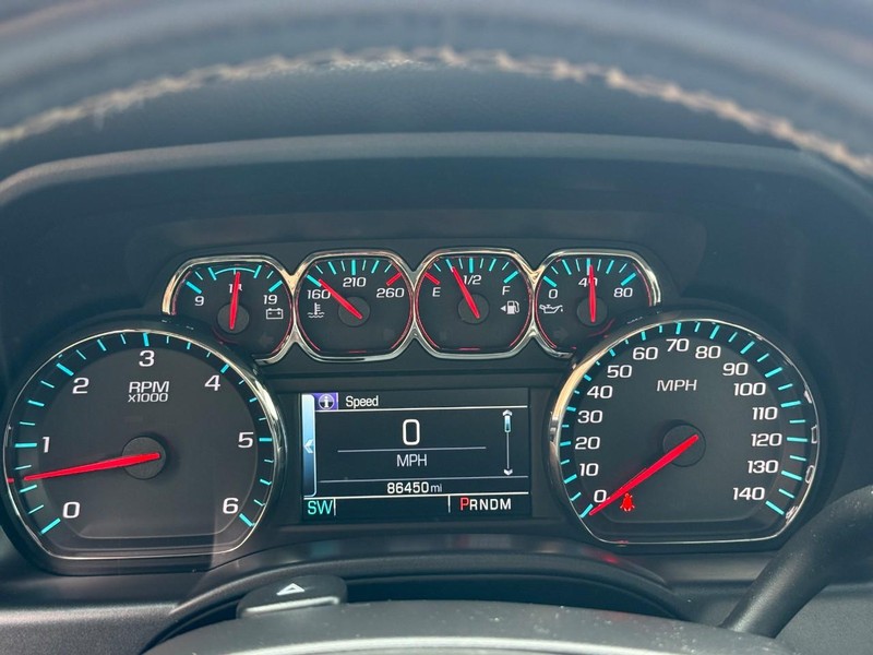 Chevrolet Silverado 1500 Vehicle Full-screen Gallery Image 15