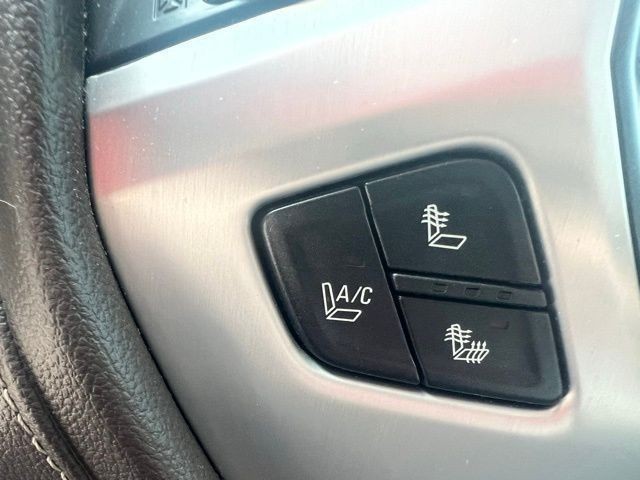 GMC Sierra 1500 Vehicle Full-screen Gallery Image 9